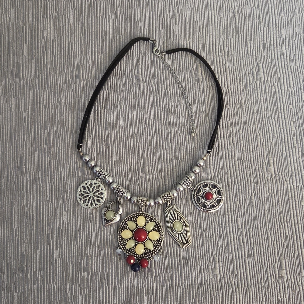 Beautiful Southwest Inspired Necklace with Red and Cream Colored Stones